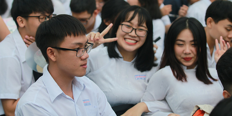 Mùa Nắng Cuối - QNAC - Trim